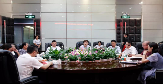 騰遠惠雲-中(zhōng)雲供應鍊金(jīn)融深圳展示(shì)應用說明峰(feng)會在中亞矽(xī)谷海岸會議(yi)廳舉行