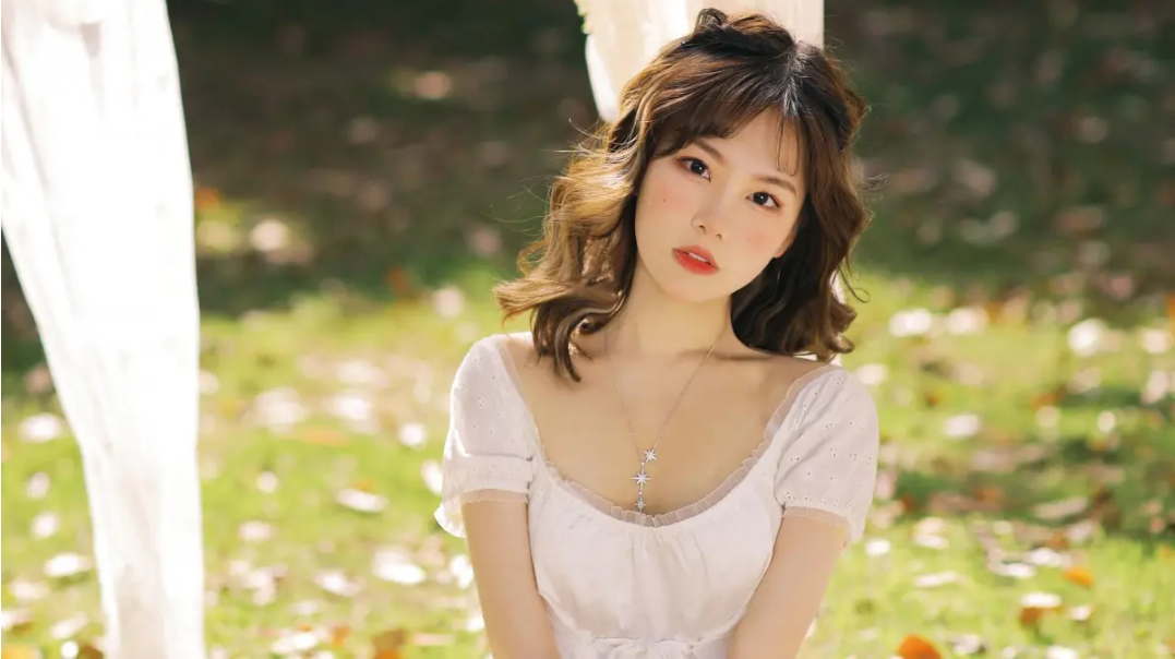 疫情下(xià)服裝行業迎(ying)來嚴峻大考(kǎo)!翰飛科技“虛(xū)拟試衣”已成(cheng)必然趨勢