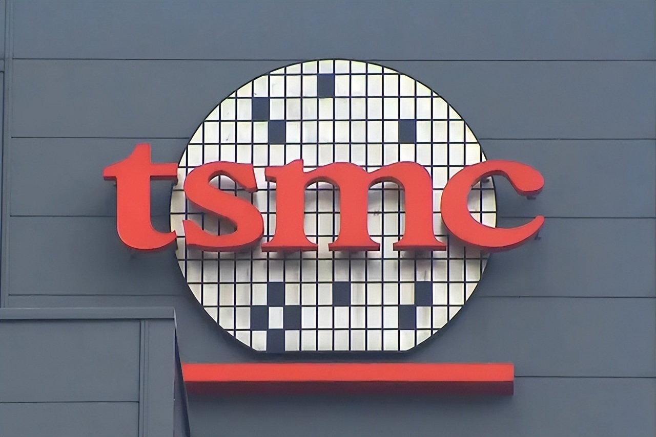 台積(jī)電真的慌(huang)了,它可能(néng)真的要求(qiu)助于中國(guó)芯片了