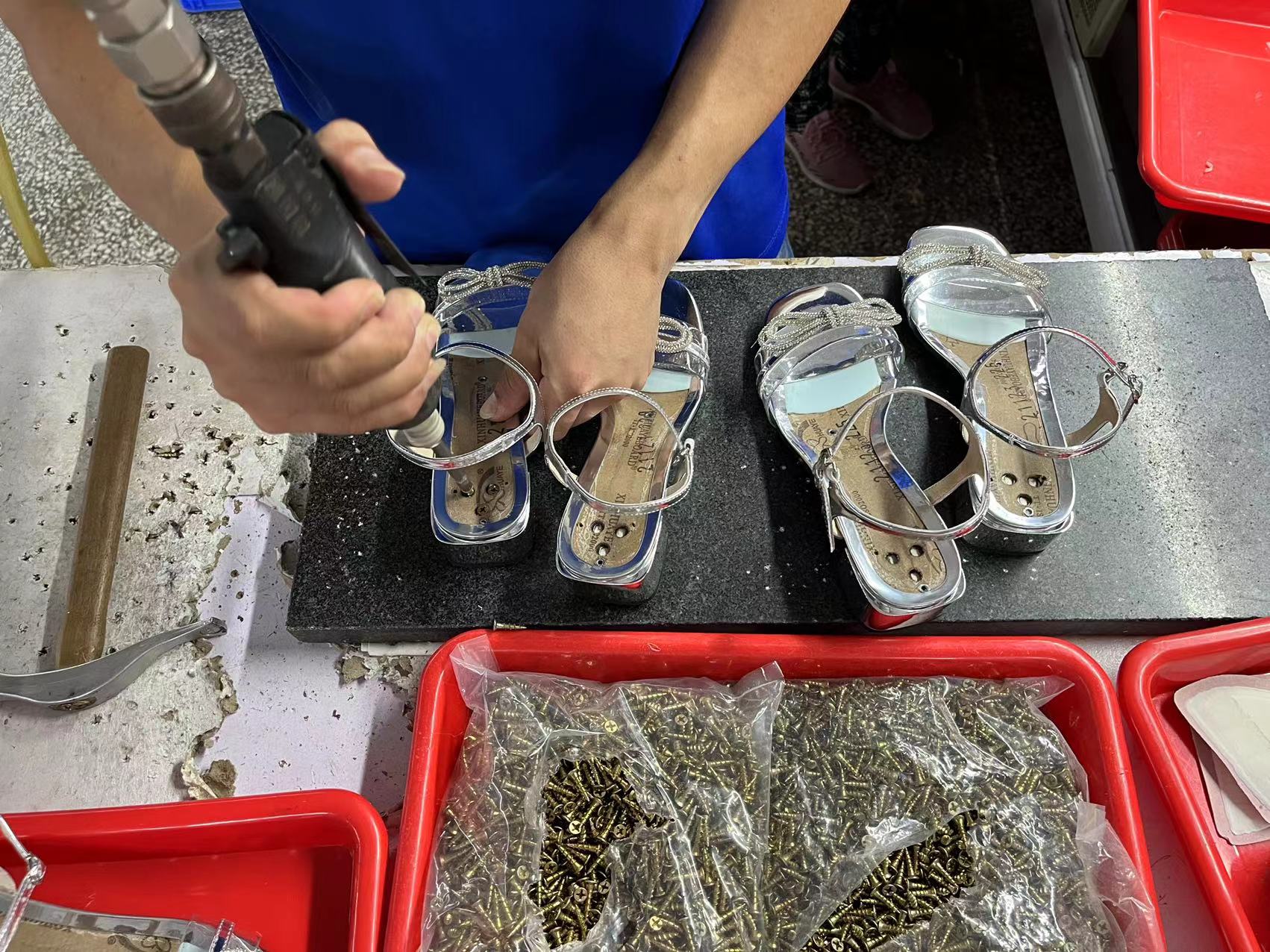 制(zhi)造業巡訪(fang)|從東莞到(dao)東南亞,一(yi)位代工者(zhě)的三國開(kai)廠曆程