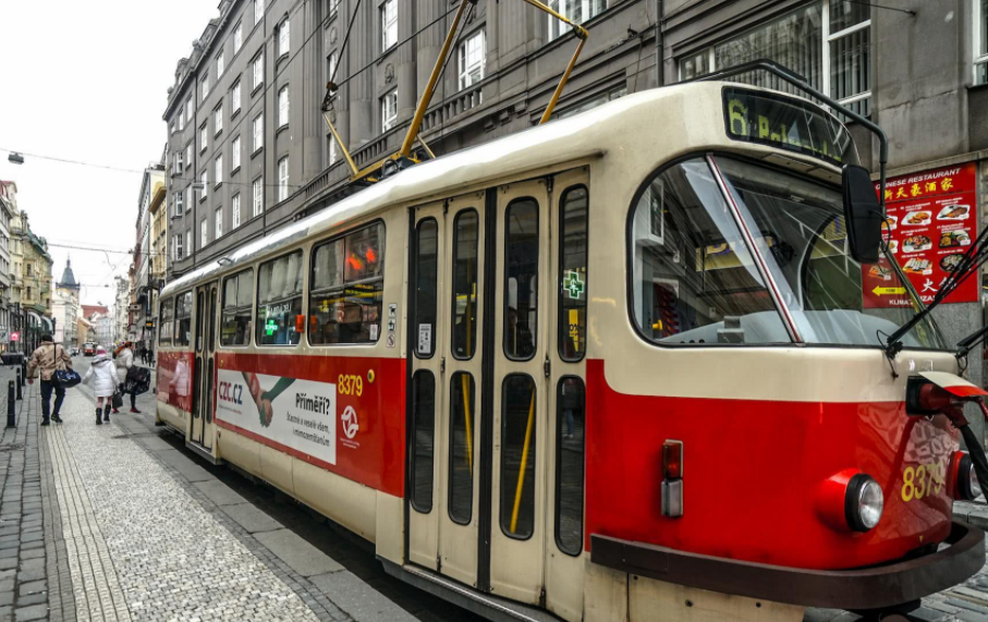 “不該(gāi)哄擡價格(gé)的”,中企自(zi)研高鐵軸(zhou)承後,美歐(ōu)沒辦法卡(ka)脖子了